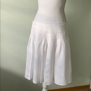 Loft pleated white skirt